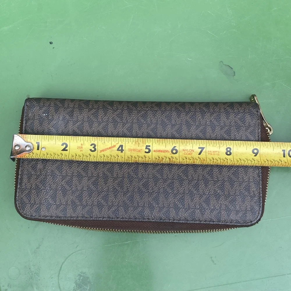 Michael Kors Jet Set‎ Travel Zip Around Continental Wallet Brown Logo 35H8GTVT1B